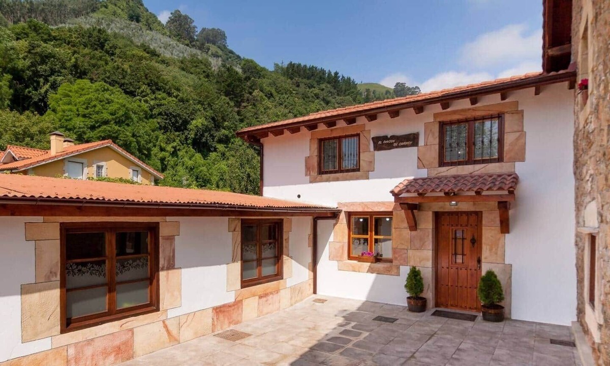 Acereda House | Cozy villa with views and a fireplace in Cantabria (Carmina)