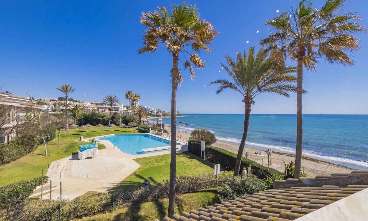Mijas Apartment | Cubo's Apartamento Lubina Sun & Beach/beachfront/air conditioning/free wifi