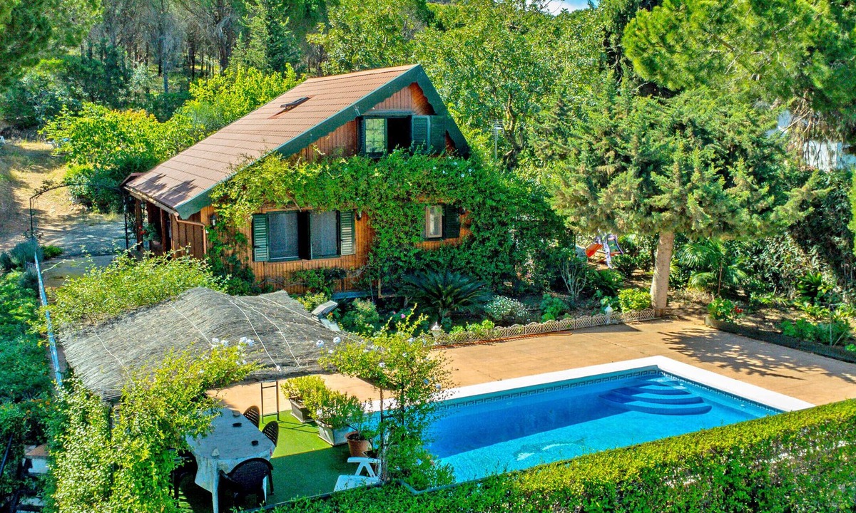 Alhaurin el Grande Cottage | Cubo's Casa Rural Finca La Biznaga/private pool/wooden house