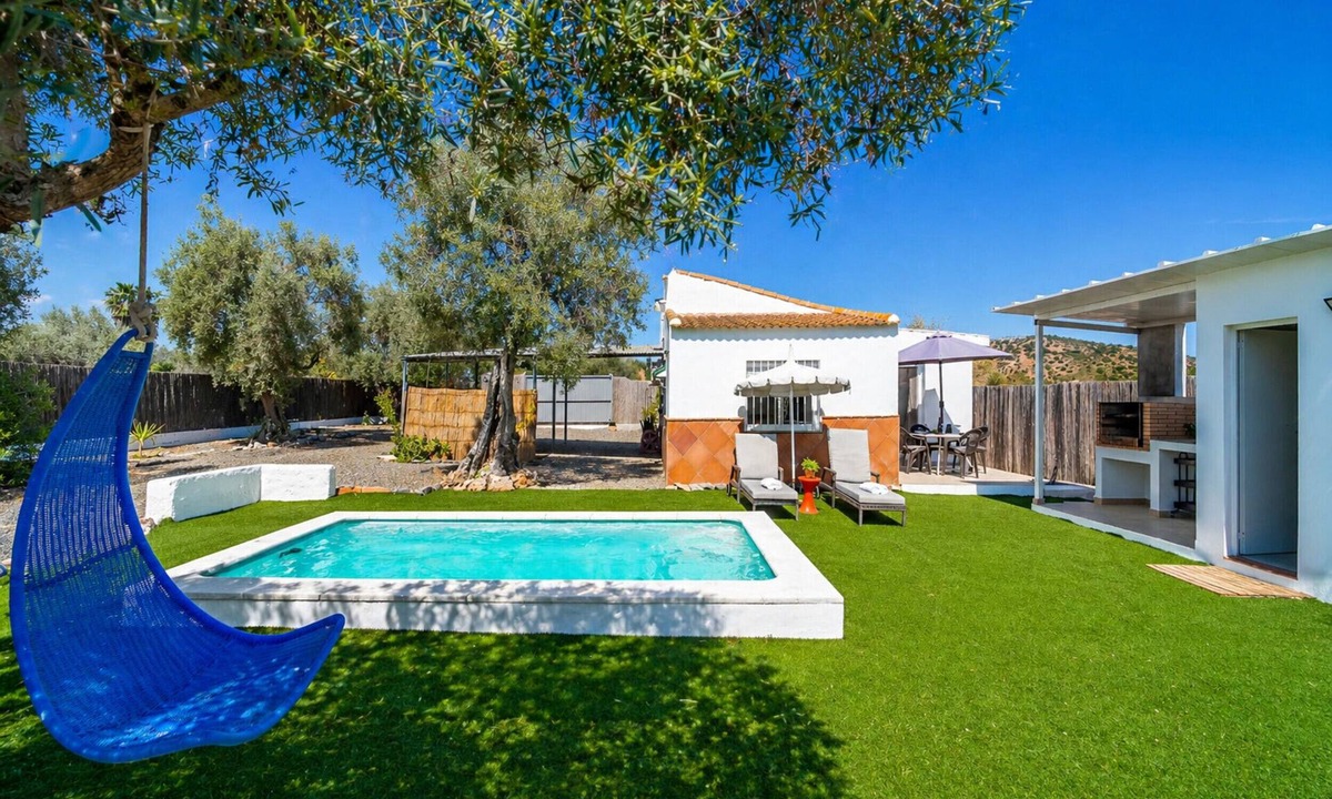 Alhaurin el Grande Cottage | Cubo's Casa Rural La Soleada/private pool/air conditioning/BBQ/free Wi-Fi