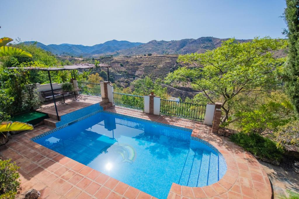 Guaro House | Cubo's Casa Rural Jacaranda