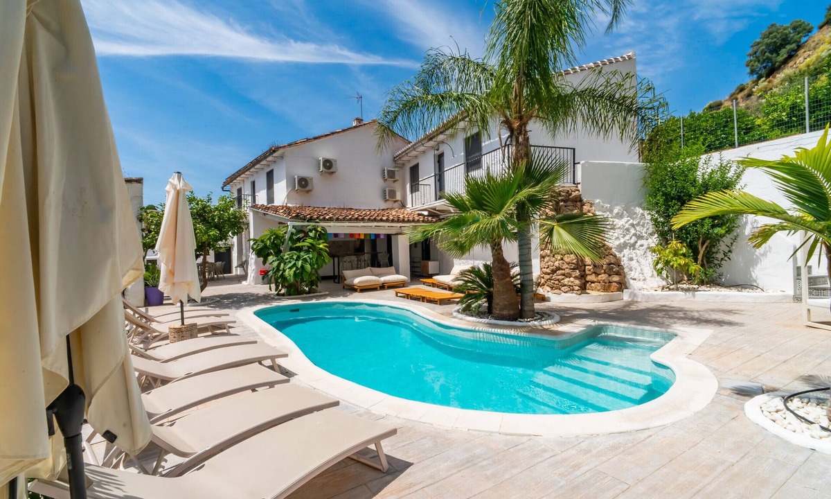 Casarabonela Cottage | Cubo's Cortijo Pura Paz Retreat/Private pool/Air conditioning/BBQ/Free Wi-Fi
