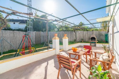 Coin House | Cubo's Finca La Juntilla