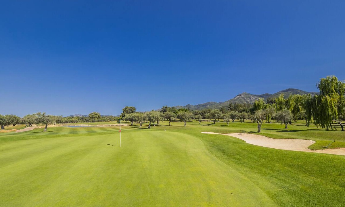 Alhaurin de la Torre Apartment | Cubo's Oasis Lauro Golf Apartment/GOLF/community pool/air conditioning/free wifi