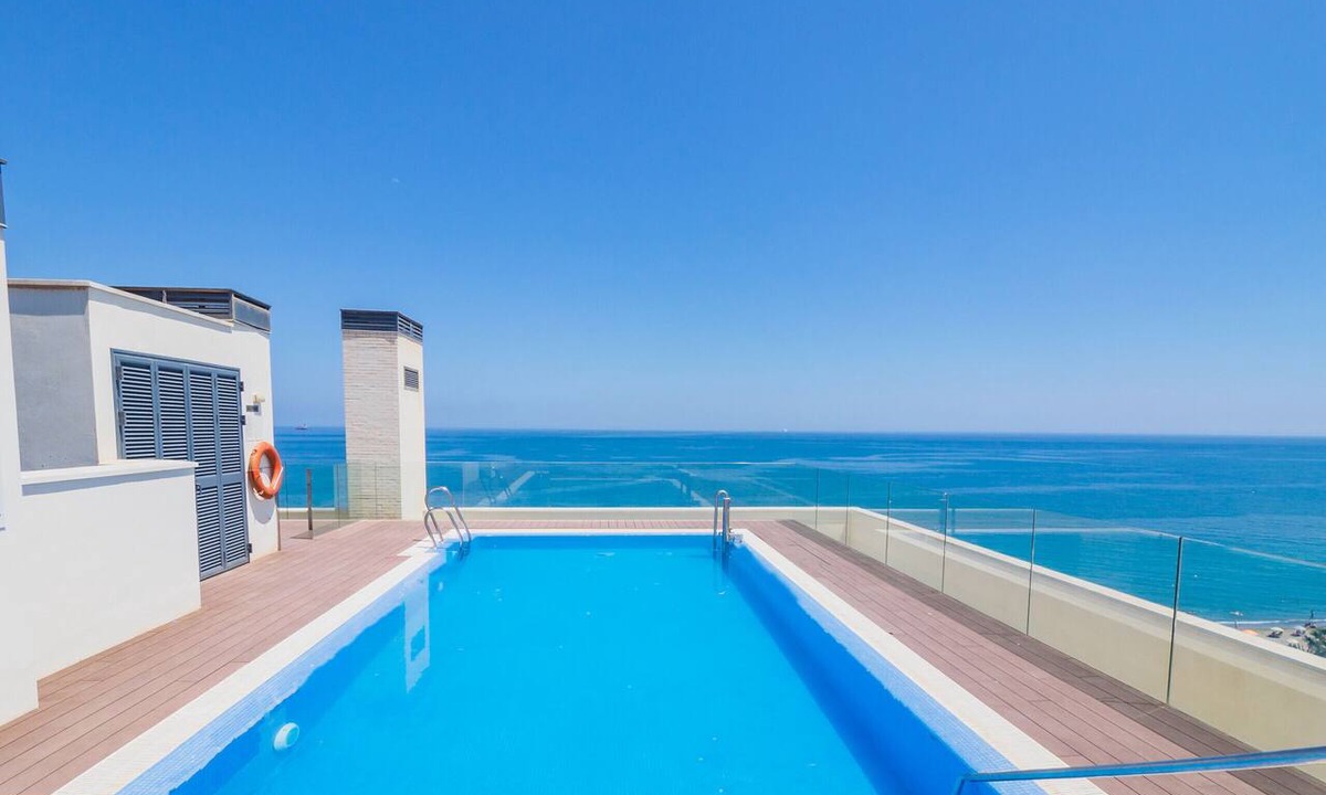 Carretera de Cadiz Apartment | Cubo's Sea View Pacifico Street & Free Parking/free wifi/air conditioning