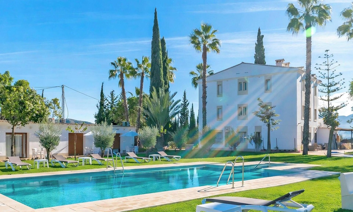 Alhaurin el Grande Apartment | Cubo’s NAZ Country Stay | Double Room with Terrace, Bathroom and Kitchen + Optional Breakfast