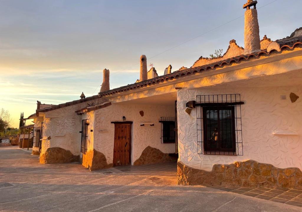 Gor Apartment | Cuevas El Atochal Orígenes