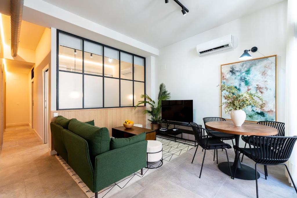 Triana Apartment | CV Brand New 2Br Apartament Triana by Covadon street