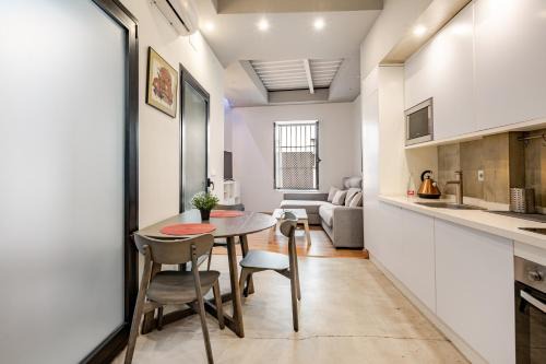 San Gil Apartment | Dúplex el patio en centro de Sevilla