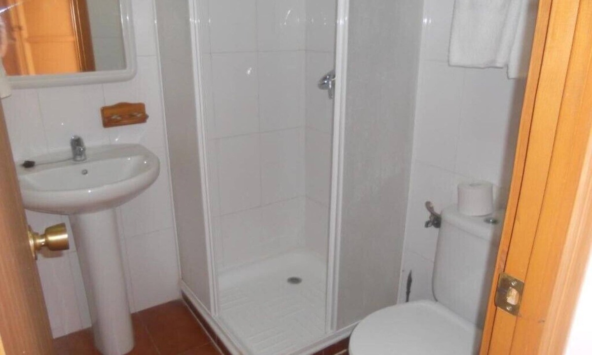 Fuente de Piedra Bed & Breakfast | Double room with bathroom - 1 or 2 beds