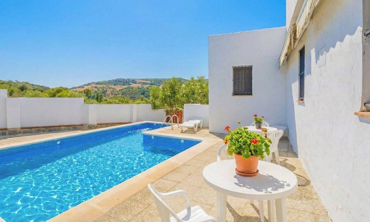 El Bosque Villa | El Garrotal - El Aceite Almazara El Bosque by Ruralidays