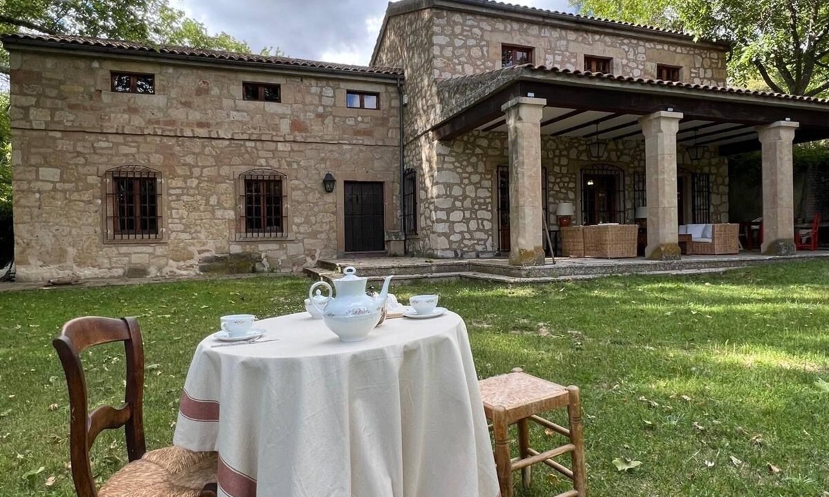 Cabrerizos House | El Huerto de Fray Luis de León
