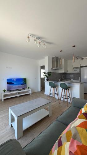 San Luis de Sabinillas Apartment | El Refugio B