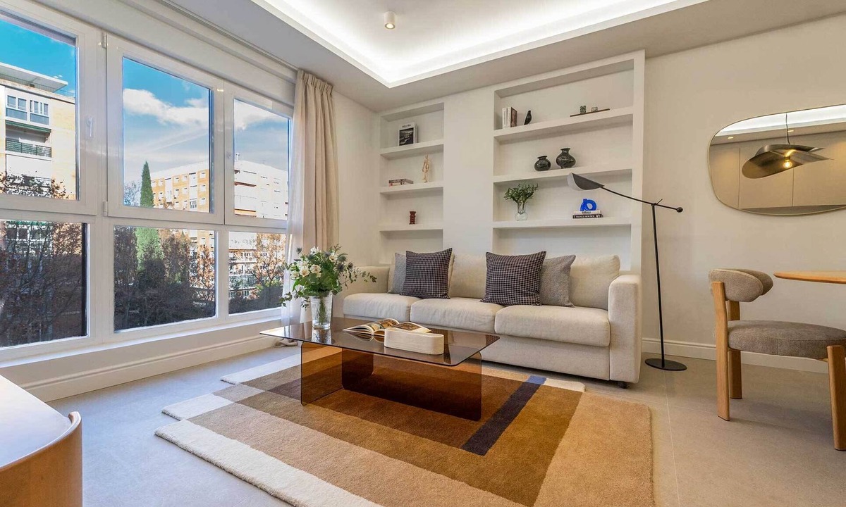 Nueva Espana Apartment | Elegant and bright apartment in Castellana