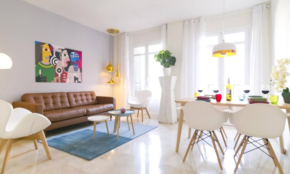 La Victoria Apartment | Elegant apartment in Malaga with rooftop pool