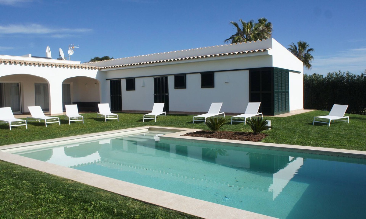 Binisafua Villa | VILLA BINIMIGI - BEACHFRONT, 4 SUITES, WIFI, SATELLITE TV. VISTA MAR SOLARIUM