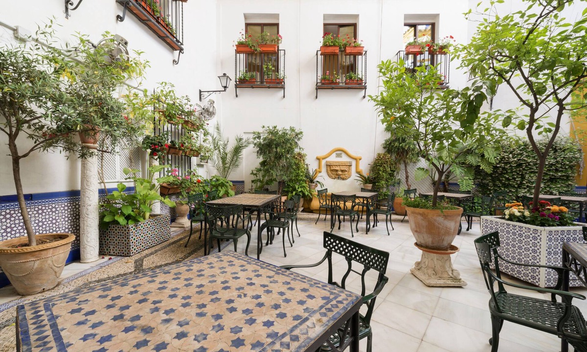 La Catedral Hotel | Eurostars Maimónides Hotel
