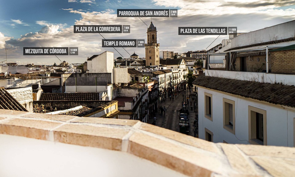 Cerro de la Golondrina-Salesianos House | Exclusive "The House of Art" for families and groups of friends