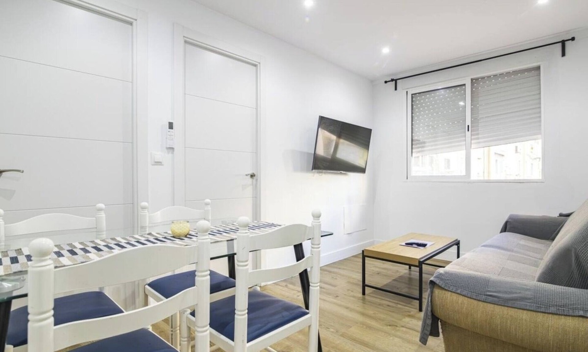 Jardin de la Abadia Apartment | Explore Malaga from a centrally located apartment