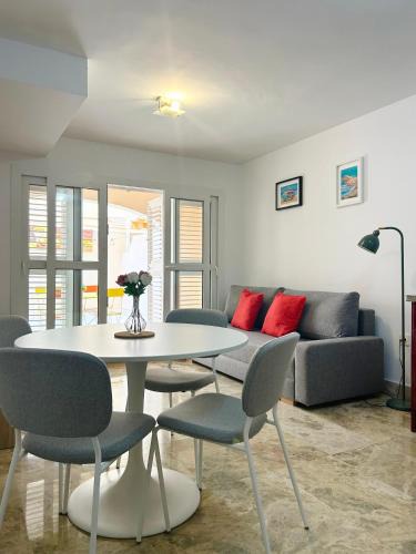 Almerimar Apartment | Expoholidays - Estudio loft moderno