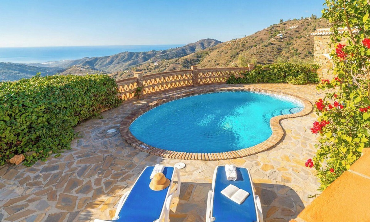 Competa Villa | Finca Durillo Cómpeta by Ruralidays