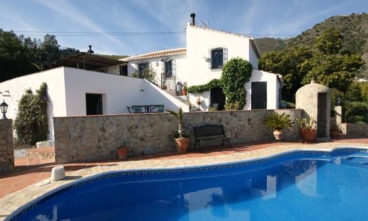 Competa House | Finca "La Estrella de Cómpeta". by Interhome