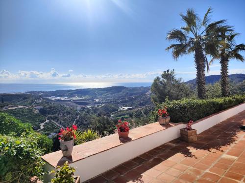 Cajiz Bed & Breakfast | Finca Sol y Cielo