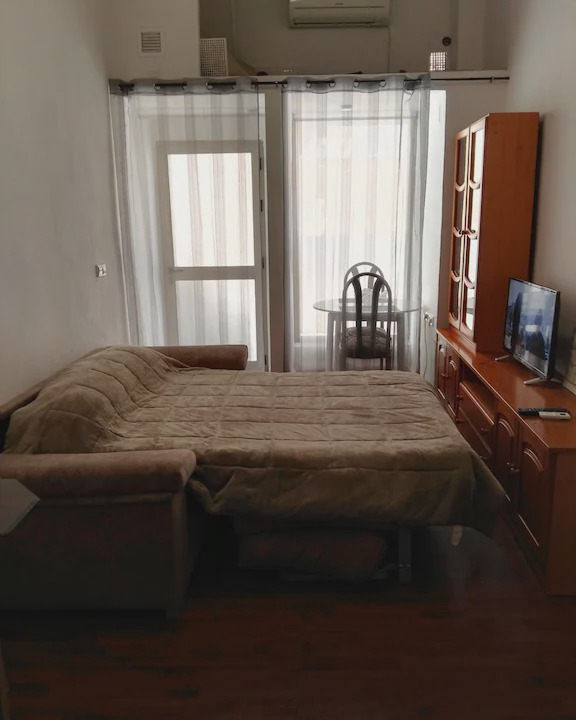 Las Lagunas Apartment | Fuengirola TV and Air Conditioning
