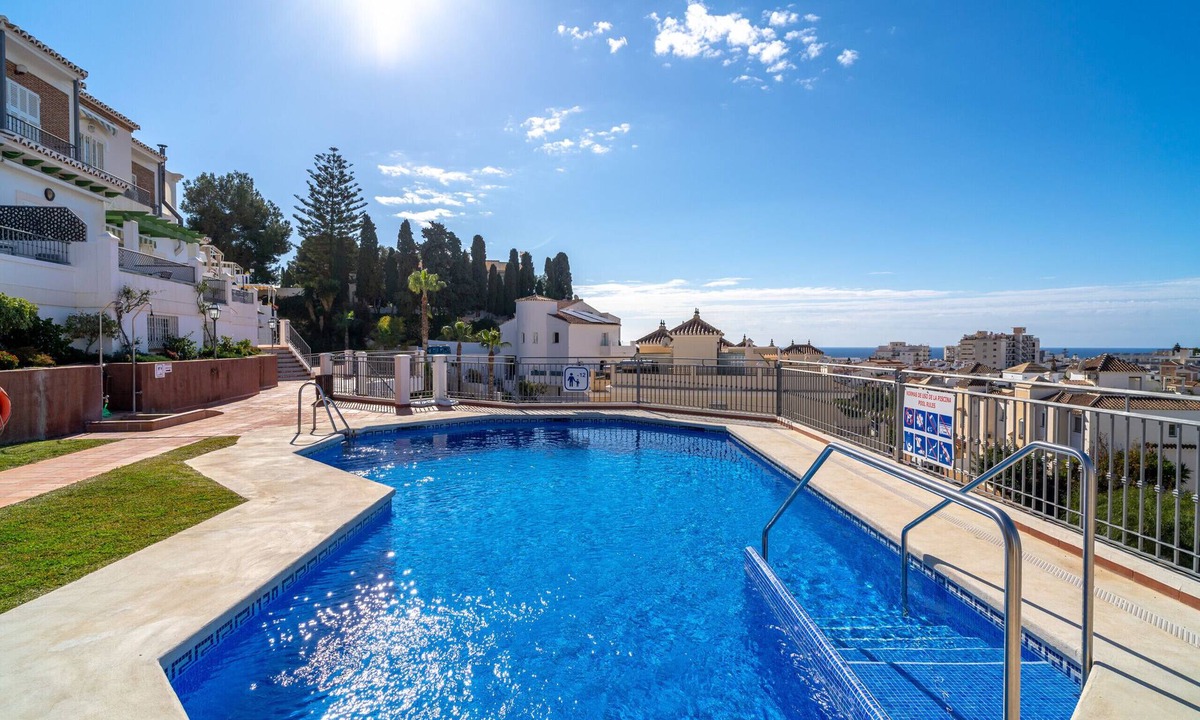 Nerja Ski Chalet | Fuentesol 16 Casa Sunrise by Casasol