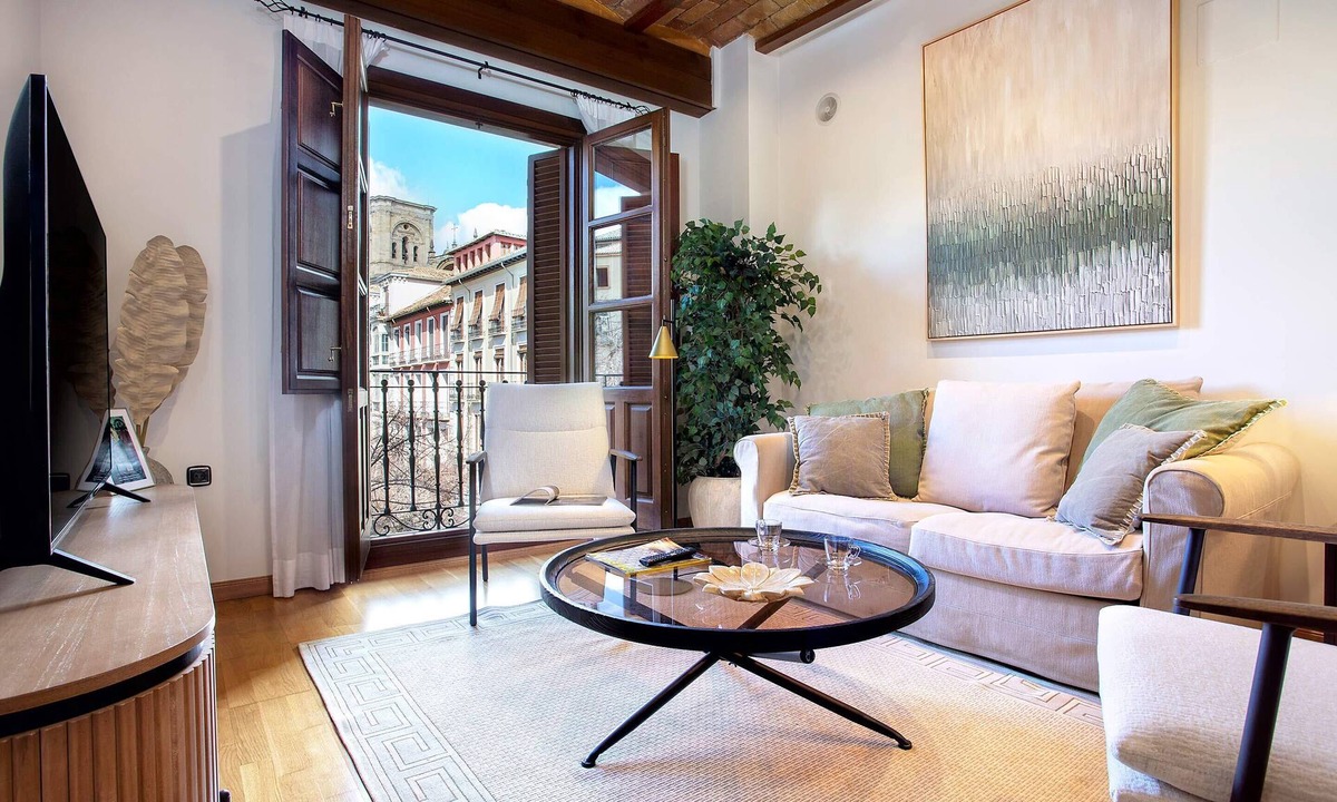 Central District Apartment | Genteel Home Bib Rambla