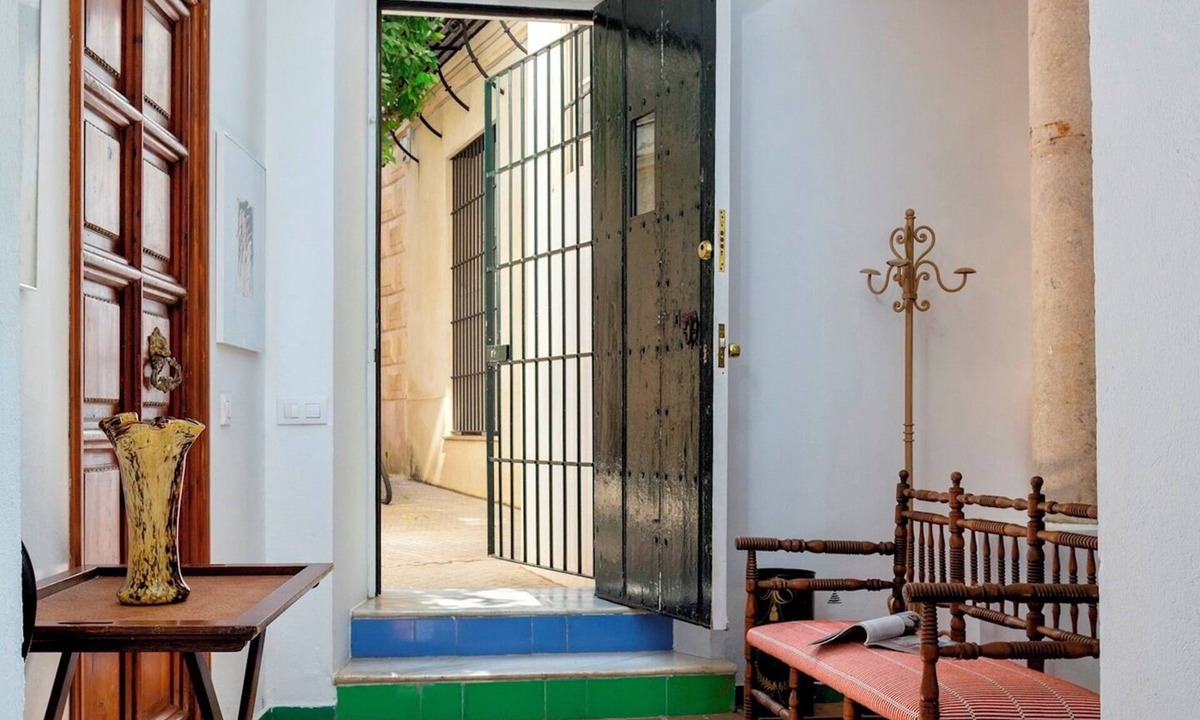 San Bartolome Apartment | Genteel Home Corral del Rey