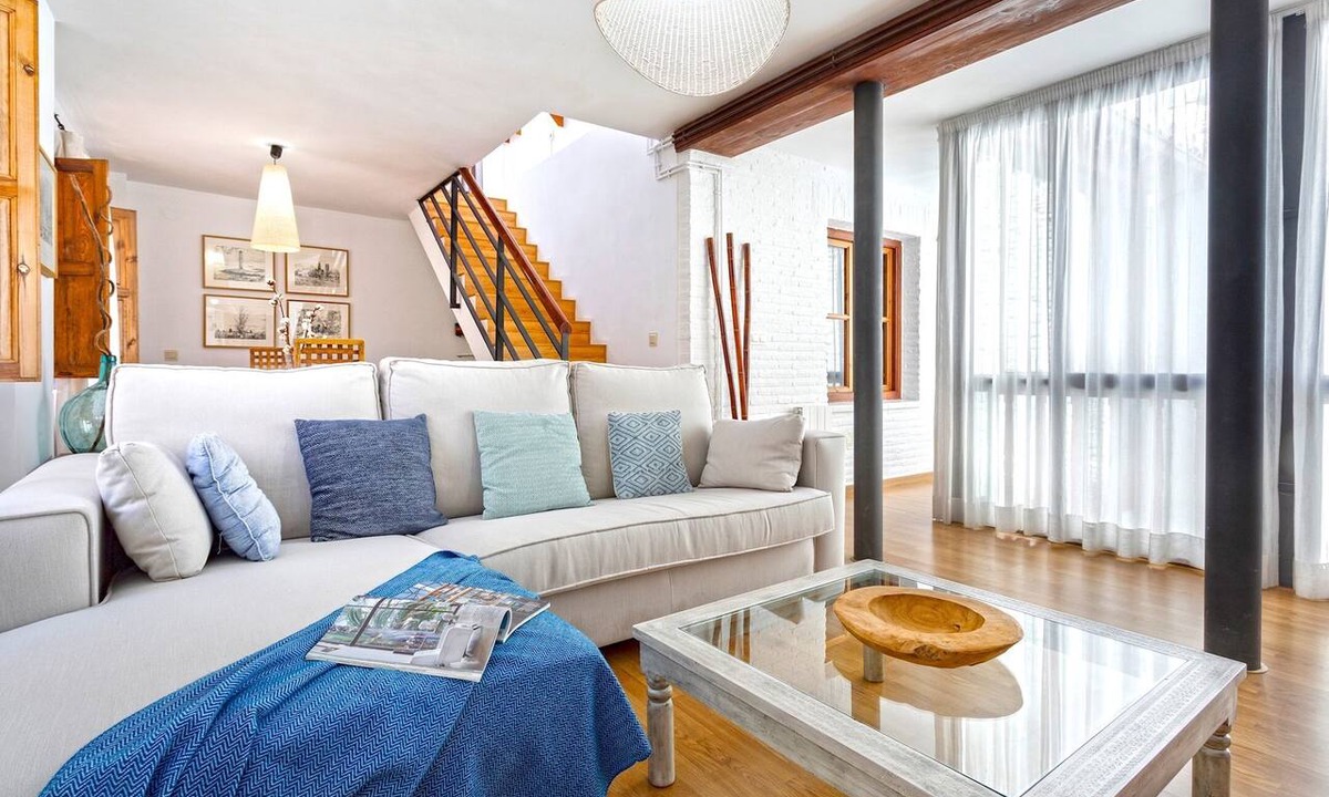 Central District Apartment | Genteel Home Piedra Santa