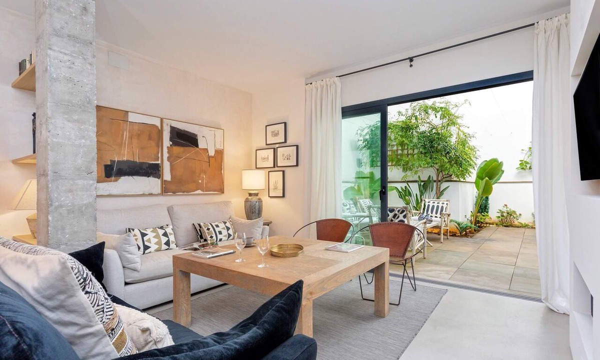 Triana Apartment | Genteel Home Pureza - Two Bedroom Apartment, Sleeps 4