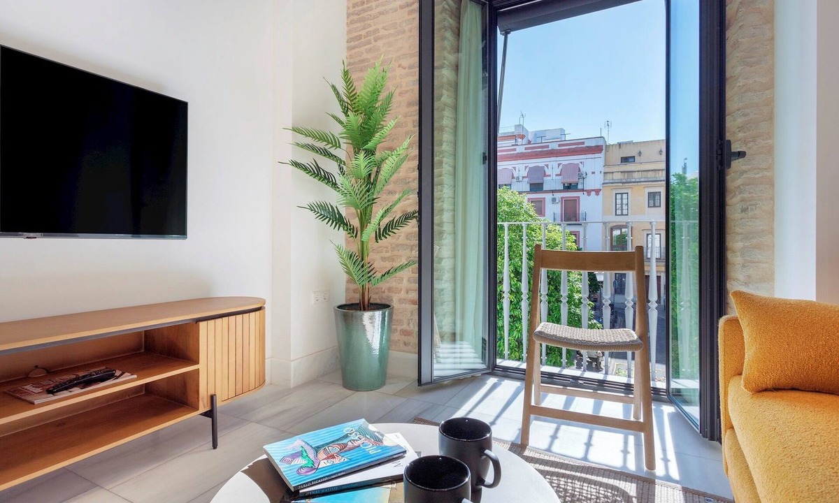 San Lorenzo Apartment | Genteel Home San Vicente III
