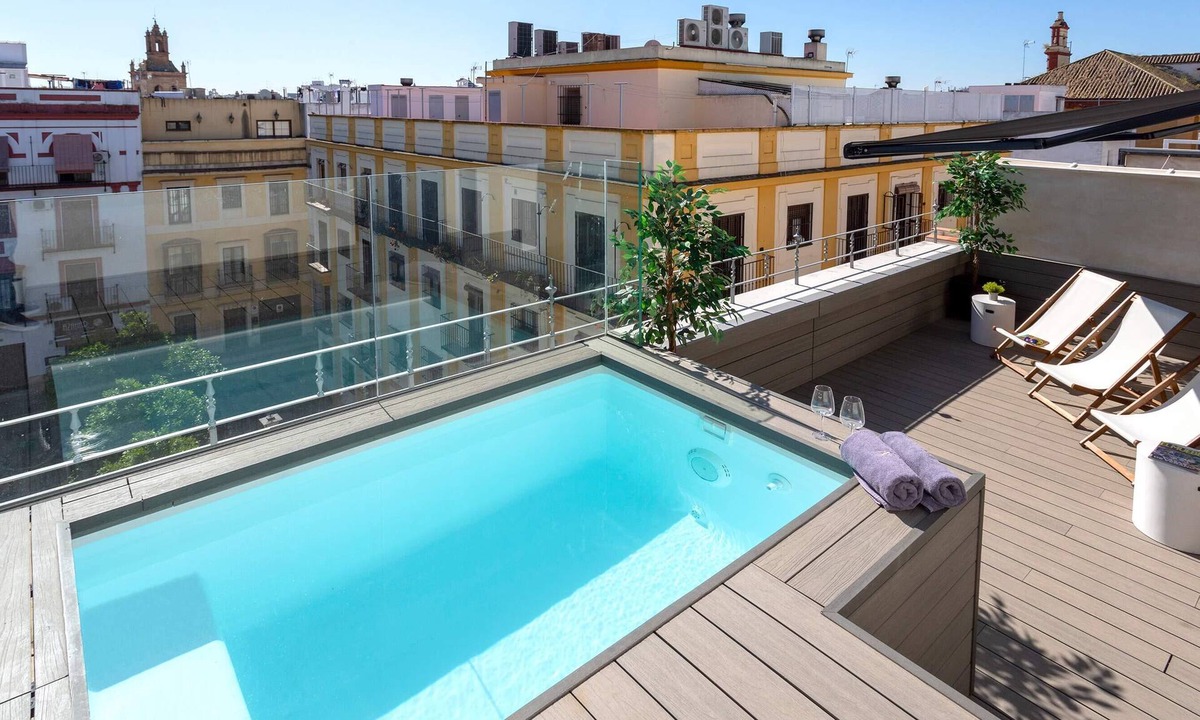 San Lorenzo Apartment | Genteel Home San Vicente Terrace V