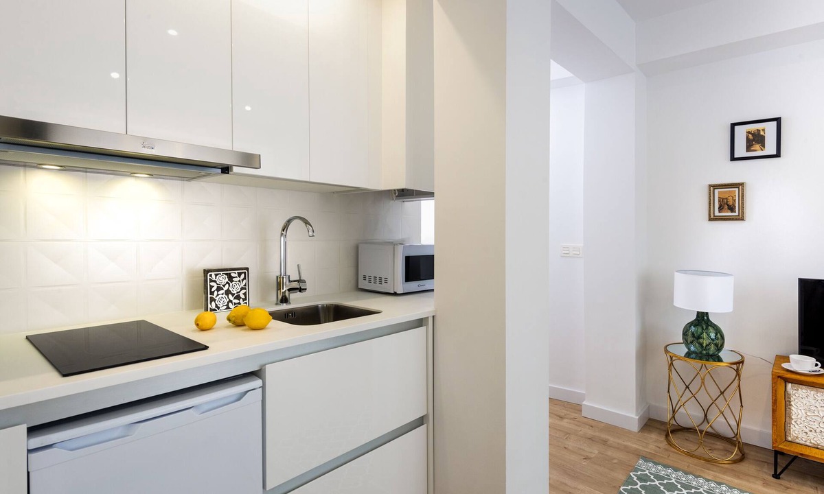 Granada City Center Apartment | Genteel Home Santo Cristo I
