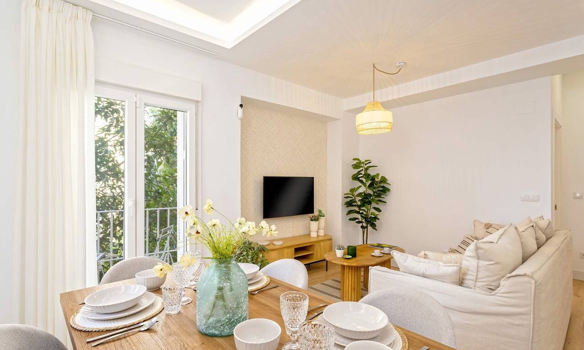 Ensanche Centro Apartment | Genteel Home Soho - Three Bedroom Apartment, Sleeps 4