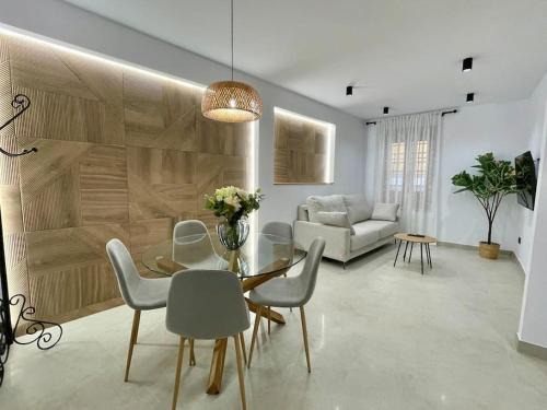 Distrito Centro Apartment | Geysotur Suite El Geranio
