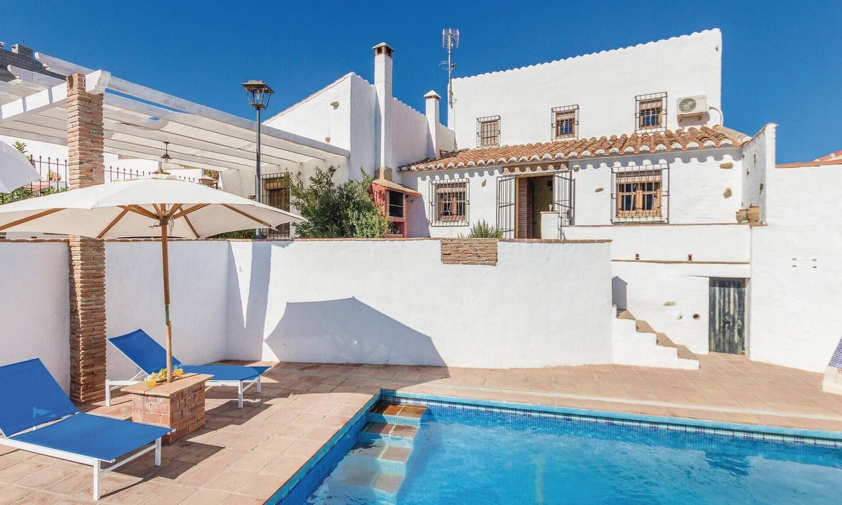 Almachar House | Gorgeous home in Almachar
