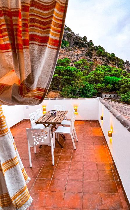 Grazalema House | Grazalema- Casita Panorama - Fantastic views- Clima, Wi-Fi and Private Parking optional