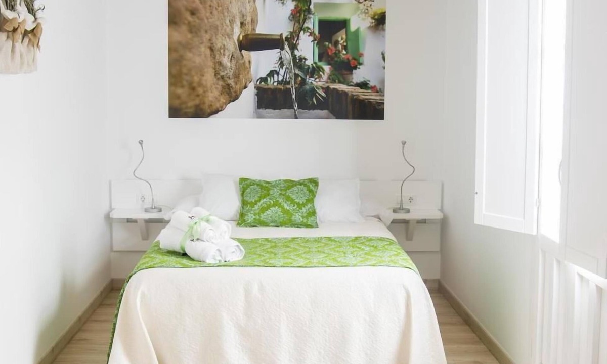 San Basilio Apartment | Green Apartment Ensuite with Shower-Balcony