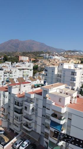Estepona House | Habitación con Vistas Preciosas en Piso Compartido