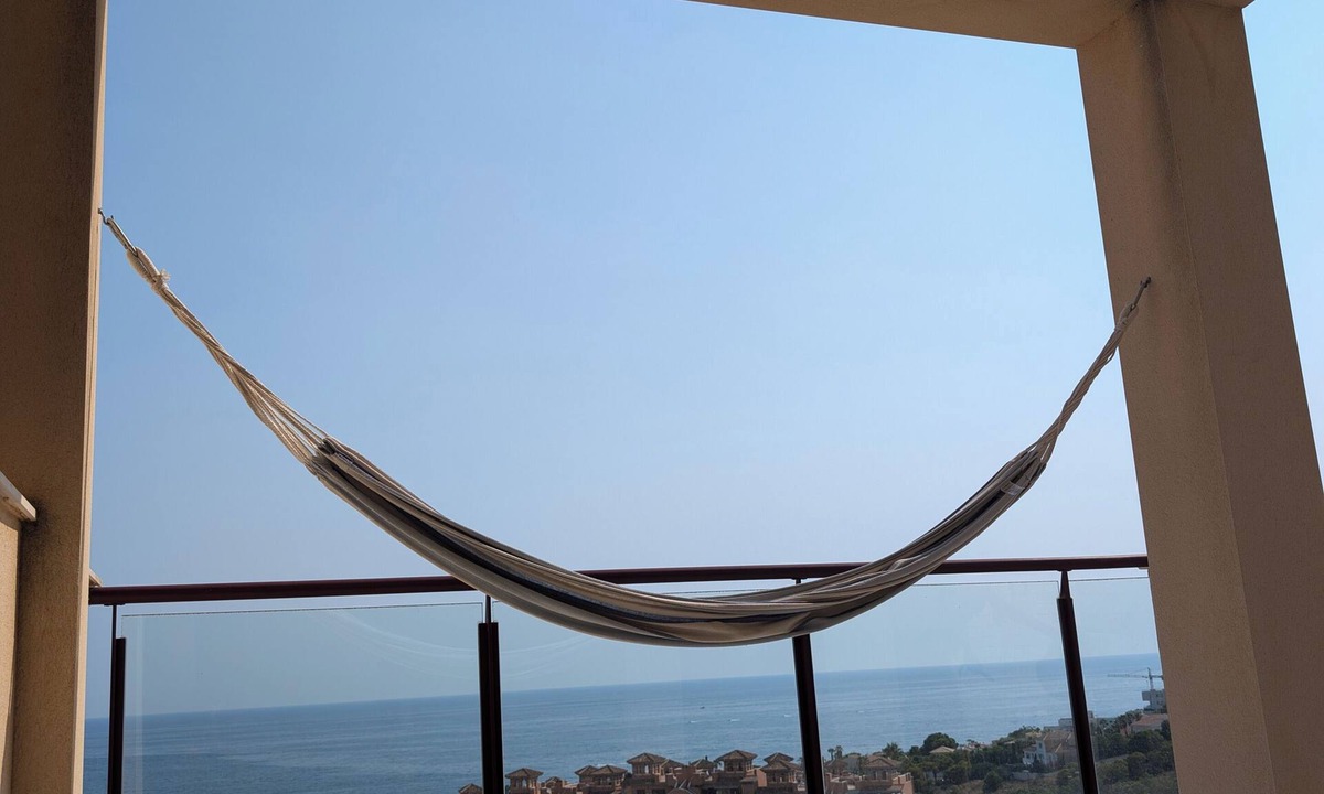 Los Puertos Apartment | Hammock & Sea