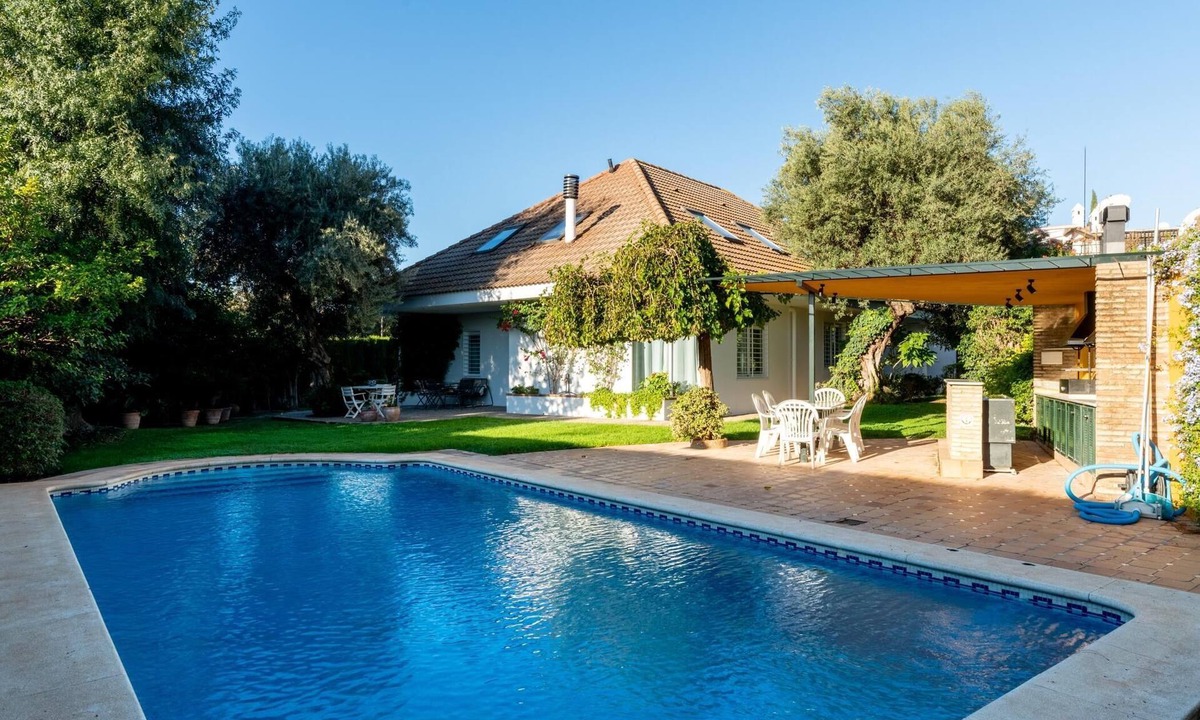 Camas Villa | Holi-Rent Colina Blanca
