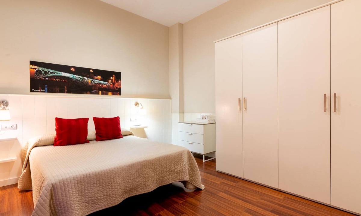 Alameda Apartment | Holi-Rent Lumbreras.