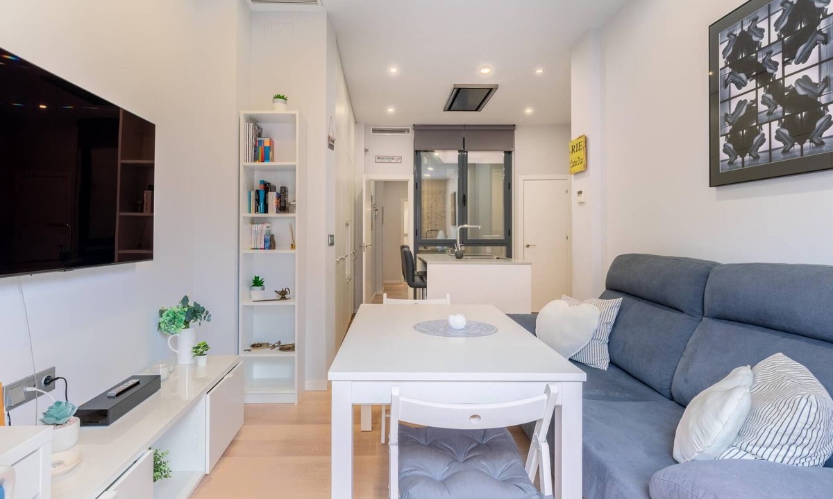 San Julian Apartment | Holi-Rent Padre Manjón.