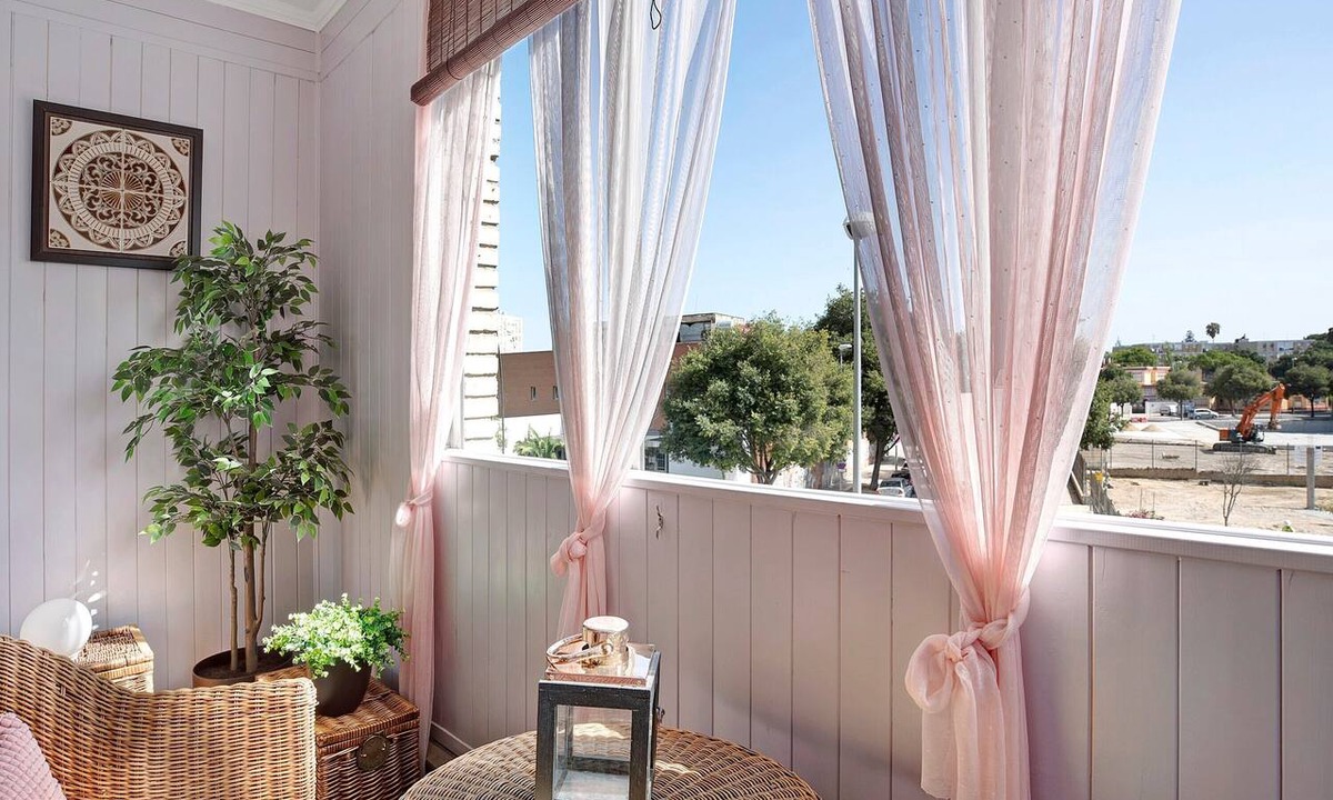 Jerez de la Frontera Apartment | Holiday Apartment "El Refugio" with Wi-Fi & Terrace