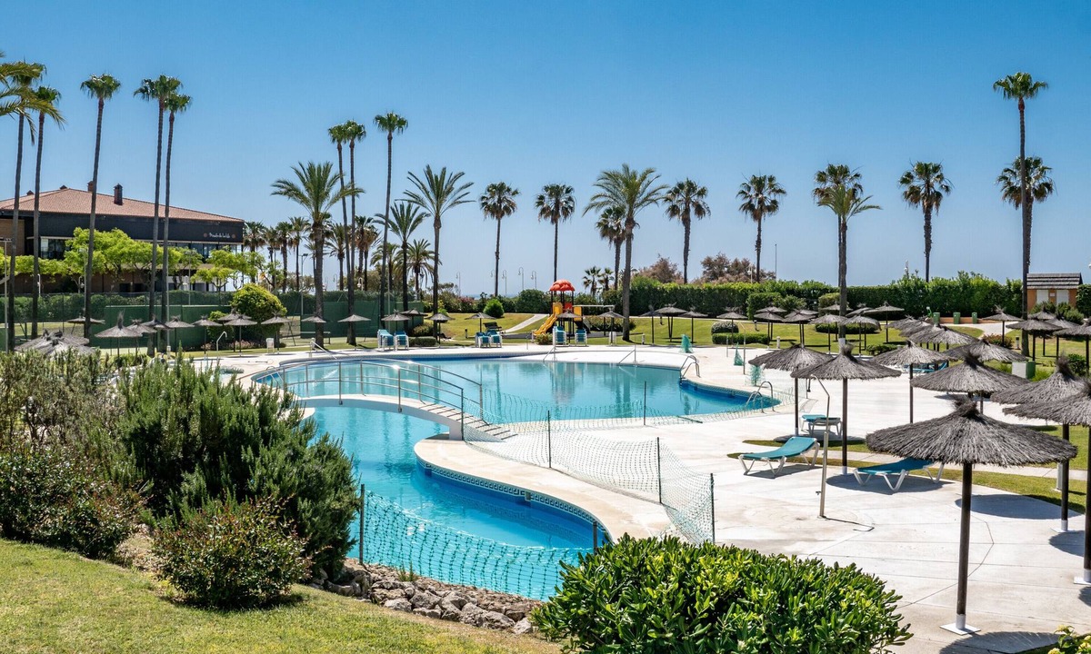 Isla Cristina Apartment | Holiday Apartment 'Kiko Las Americas' with Sea View, Shared Pool & Terrace