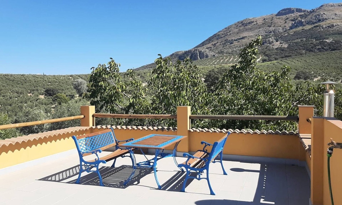 Villanueva del Trabuco House | Holiday Home 'Cortijo Ramoncillos' with Mountain View, Private Terrace and Wi-Fi