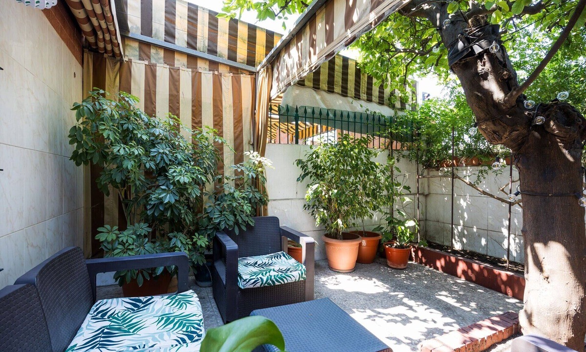 Jerez de la Frontera House | Holiday Home "Casa Catalina" with Private Terrace and Air Conditioning